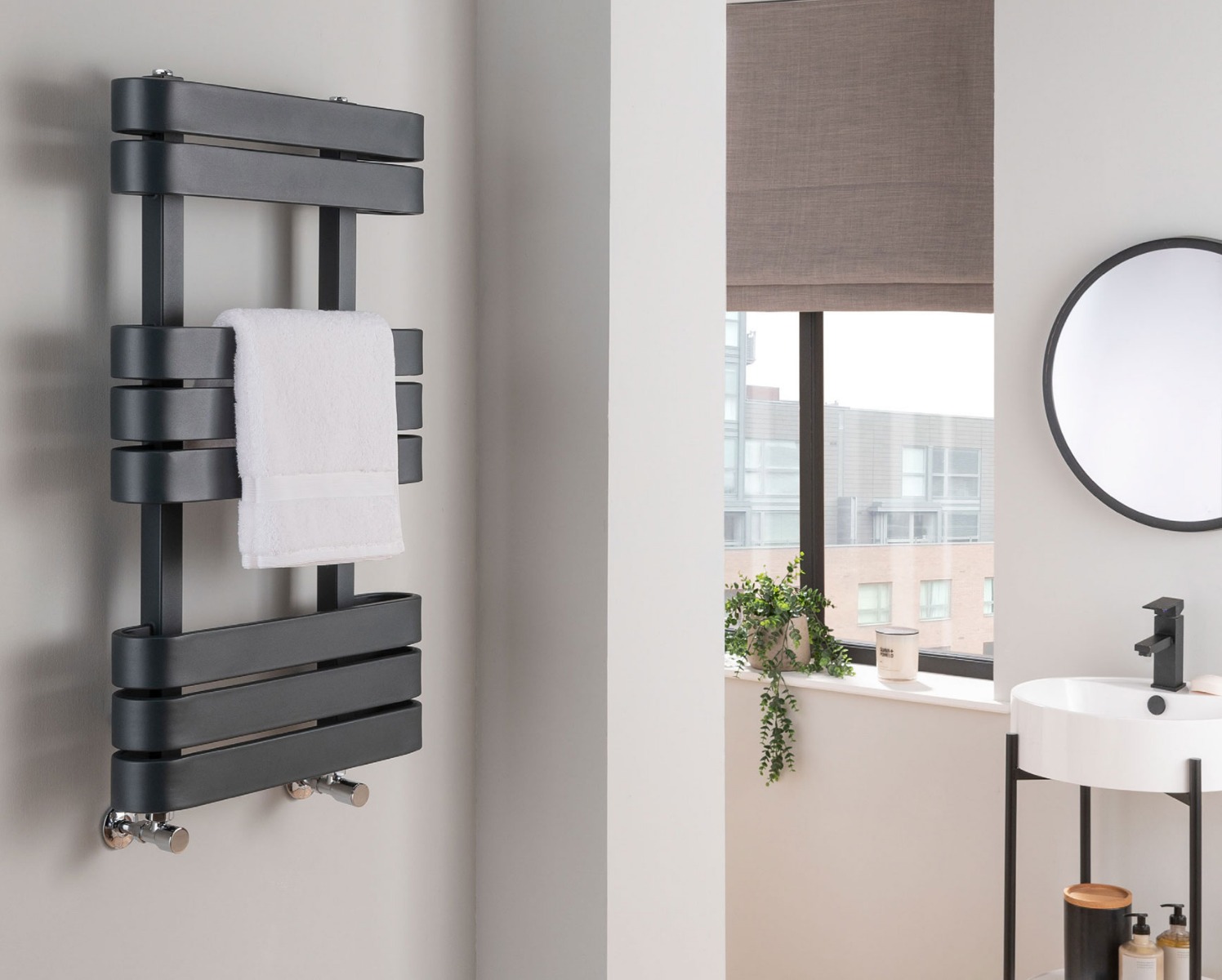 Contemporary Sierra Towel Rail Heating Only - Anthracite 850x500