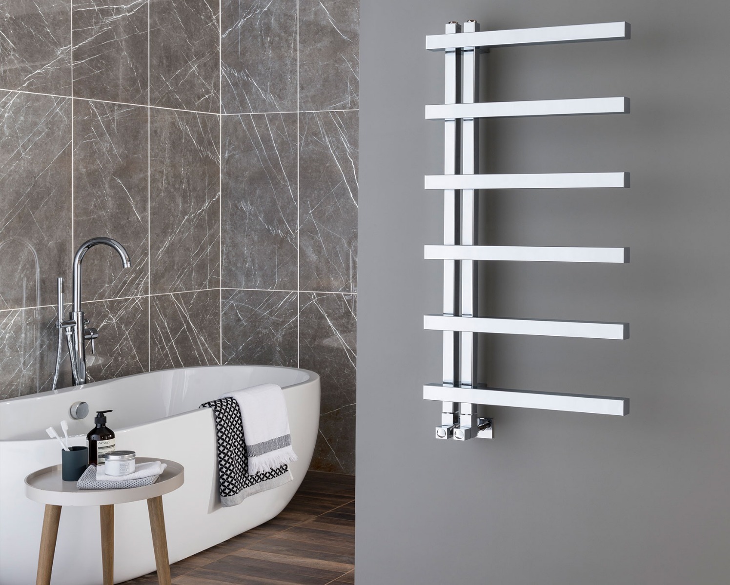 Contemporary Keys II Towel Rail Heating Only - Chrome 1080x500