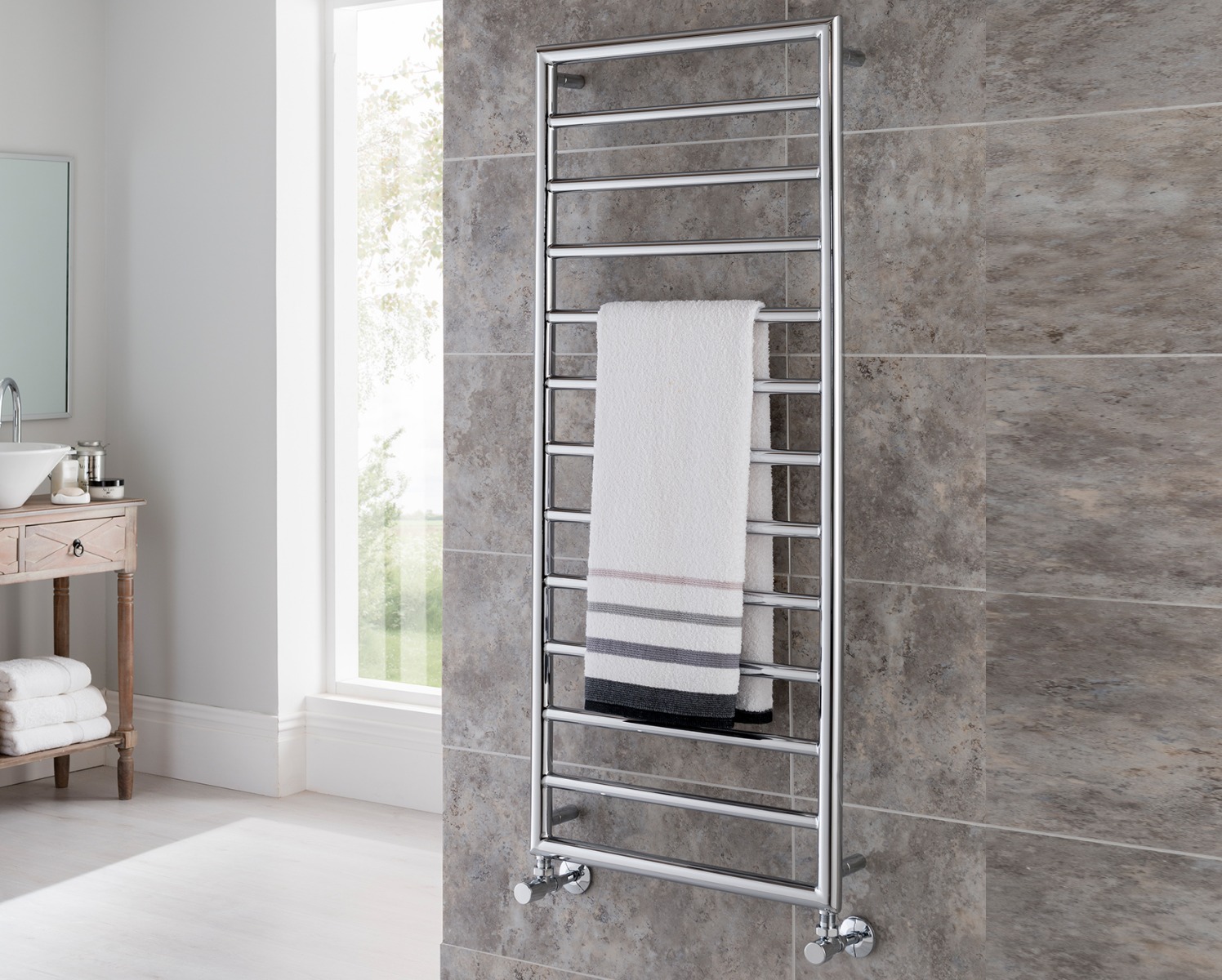 Contemporary Smooth Towel Rail Heating Only - Chrome 800x400
